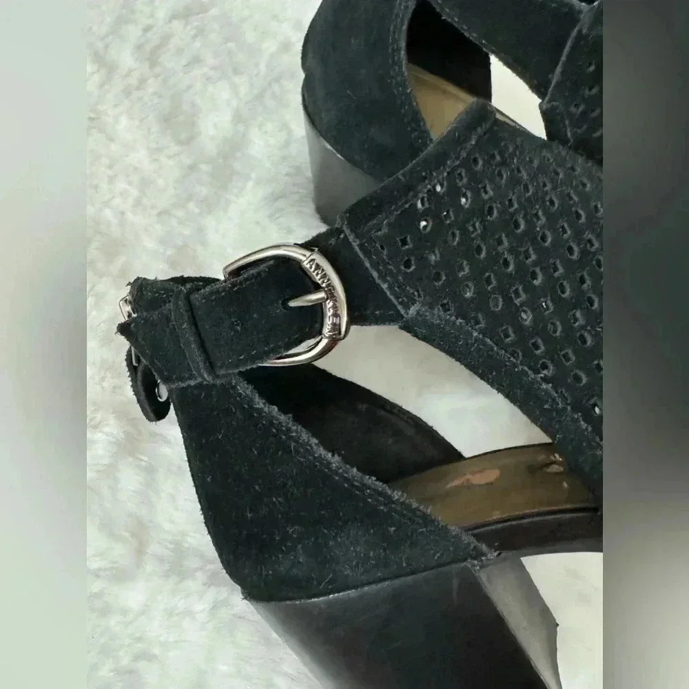 Y2K Grace Anne Black Suede Buckle Perforated Heeled Booties Boots Anne Klein 90s - Picture 5 of 16